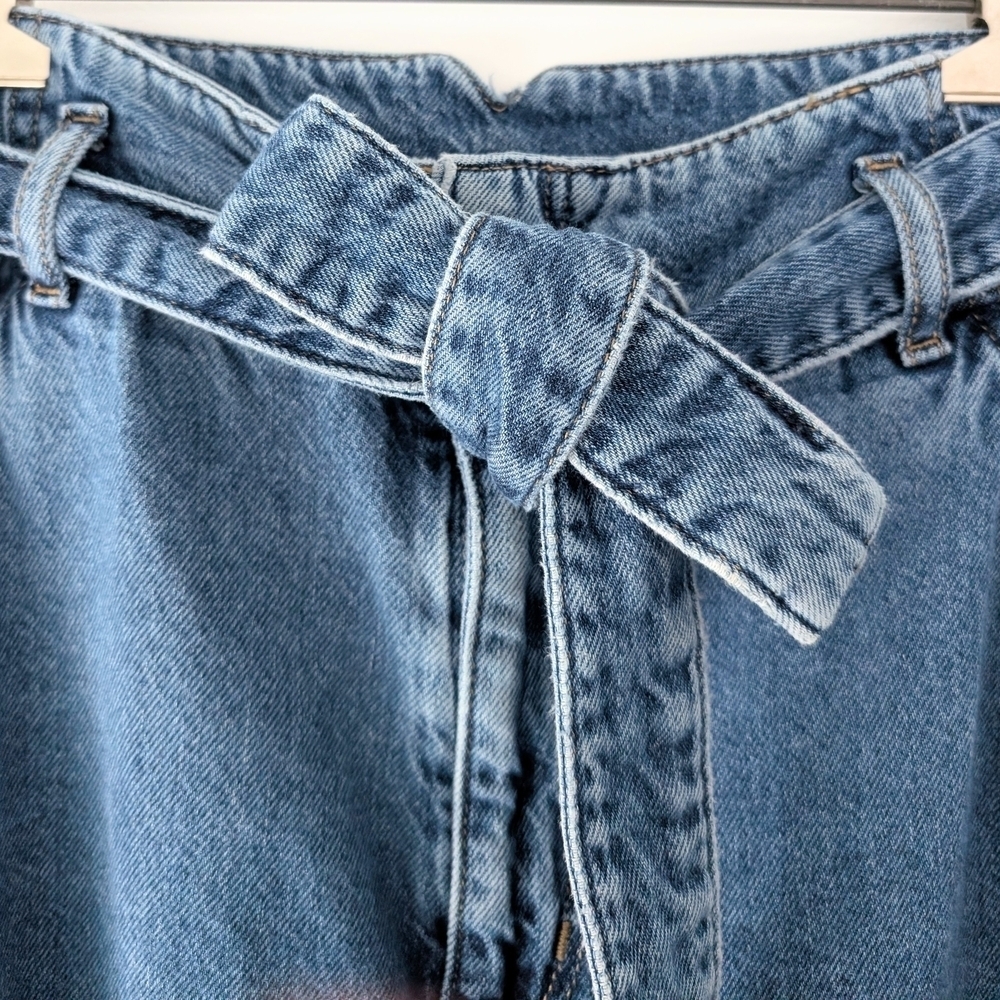 H&M Divided Women's Mom Jean Taper Belted Tie Waist ~ Size 6 / 36 - Picture 3 of 10